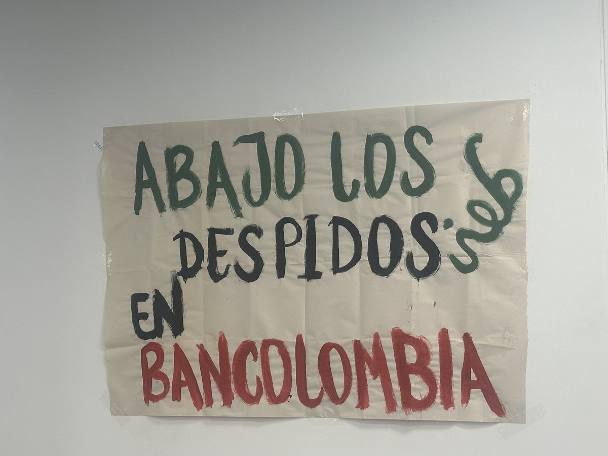 Señores <a href="/Bancolombia/">Bancolombia</a>, paren los despidos injustos.