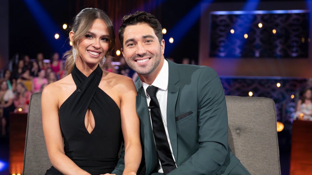 Bitchelorette_'s tweet image. well we had a good run

#TheBachelorette