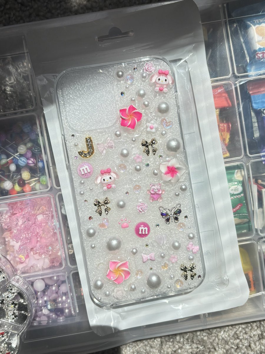 dareallele1's tweet photo. #JunkCases 😍 https://t.co/J23xsKQ7B0