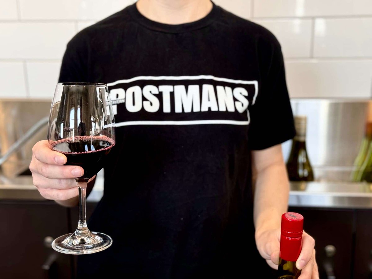NowraTavern's tweet photo. 🍷 Wine Down Wednesday 🍷 Join us for a midweek treat, any 150ml glass of wine on our menu for just $6 🍇 Whether you’re a fan of reds, whites, or rosés, we have something special waiting for you. Come unwind, sip with us! 🥂 #WineDownWednesday #MidweekVibes #Cheers https://t.co/OazRHWl99p