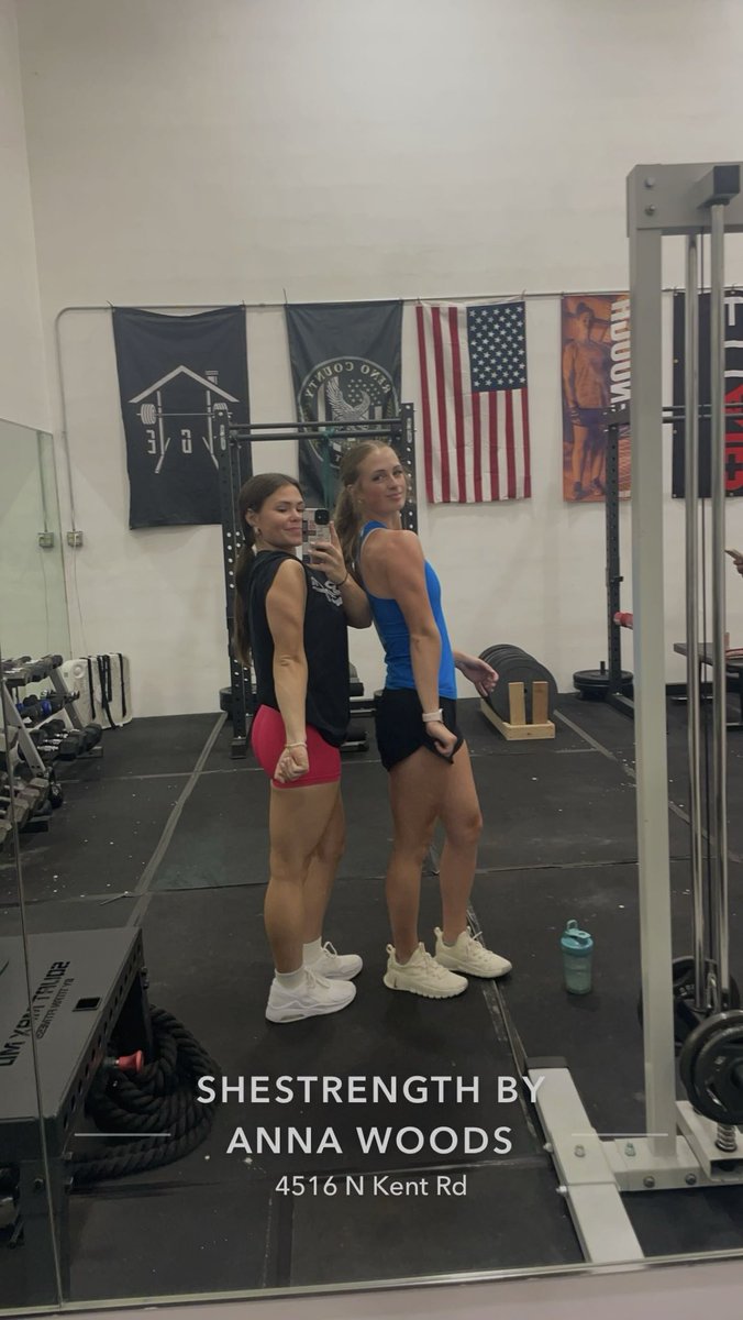 Loving my new gym!! <a href="/SheStrength/">Anna Woods</a> <a href="/HutchSoftball/">HUTCH SOFTBALL</a> and workout partner <a href="/AubreeThomas16/">Aubree Thomas</a>