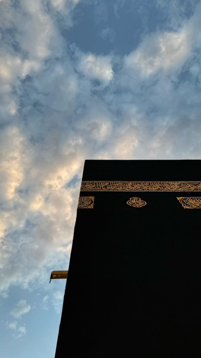 ethalimd's tweet photo. "أستغفرُ الله حتى يُزاح عنا الثقل، حتى تخف النفس، وينشرح الصدر، ويرسل السماء علين�� مدراراً، بالغيث والخير والجبر"🤍 https://t.co/aoWte06JOo