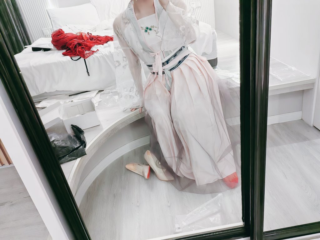 骚逼穿上汉服会端庄一点吗
#偽娘 #伪娘 #crossdress #crossdresser #男娘 #男の娘 #sissy #여장 #Femboy #chastitycage #贞操锁 https://t.co/axpucV7l4k