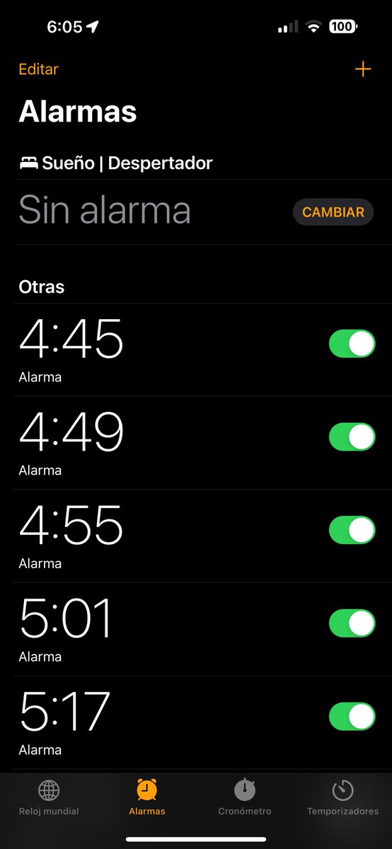 albertitus82's tweet photo. @Los40Classic Aunque tengo a mi mujer que como suene 2 veces ya me clava el codo y “esa alarma” no falla 😅 https://t.co/d8YKBajv4A