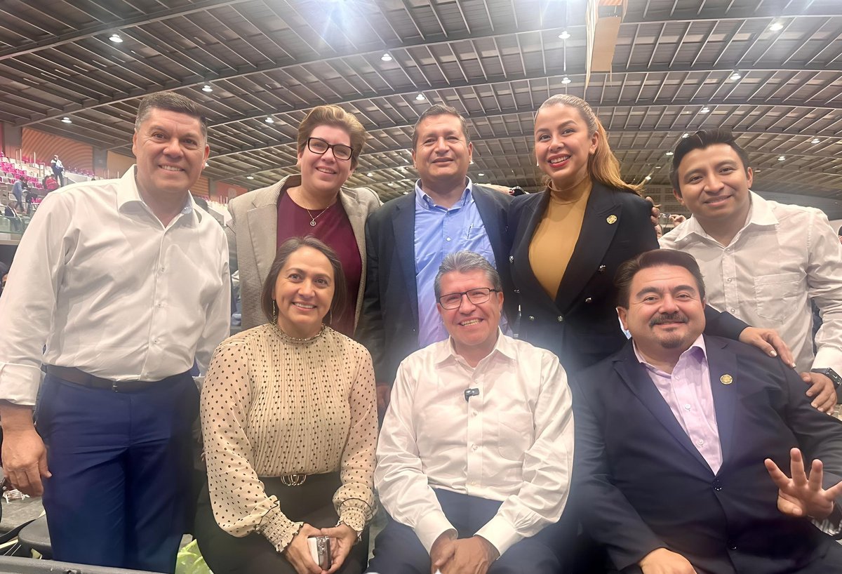 RochyGraniel's tweet image. Las y los @DiputadosMorena, junto a nuestro coordinador de bancada @RicardoMonrealA, defenderemos la voluntad de pueblo #SiALaReformaAlPoderJudicial 
¡La justicia debe ser para todas y todos, no solo para quienes tienen más !