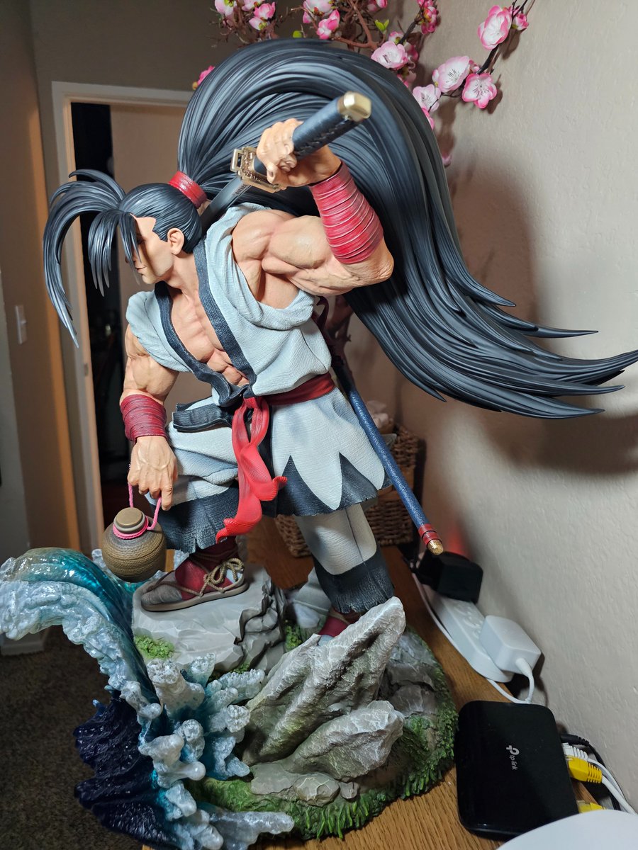 Realkimkof's tweet photo. Welcome home 🏡  #Haohmaru  #覇王丸 amazing 👏 statue once again #kinnetiquets  love ❤️ this in my collection 🙃

#SNK 
#samuraispirit 
#samuriashodown 
#SamuraiSpirits
#サムライスピリッツ https://t.co/zKSaxfUMOQ