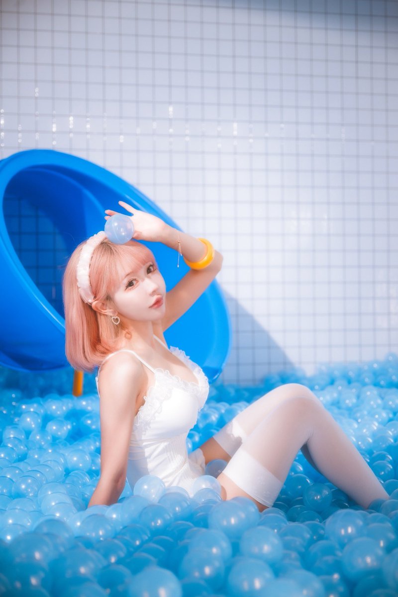 夏天炎熱🥵別忘記補水💦
九月電子檔案即將開張✨ https://t.co/cMYnrOhwEi