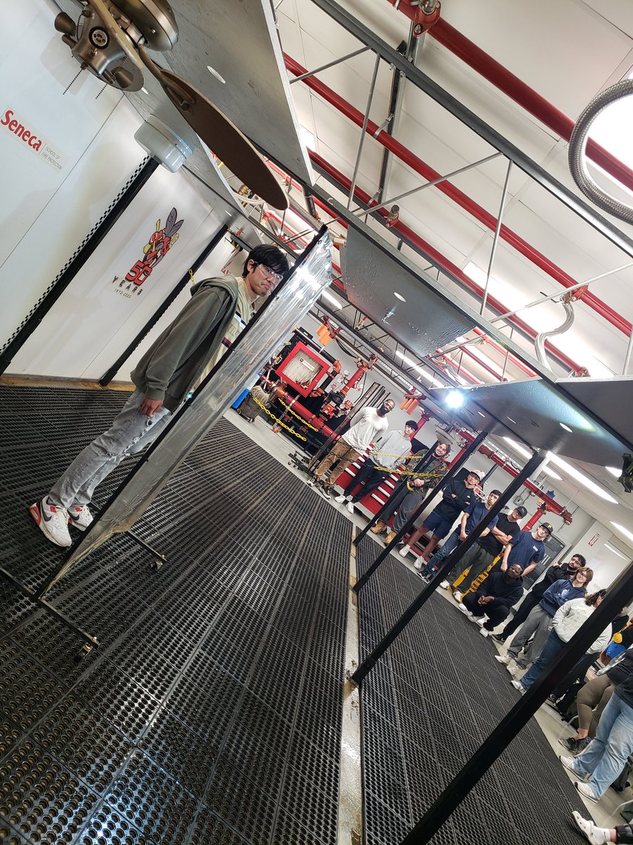 Prof_on_fire tweet media