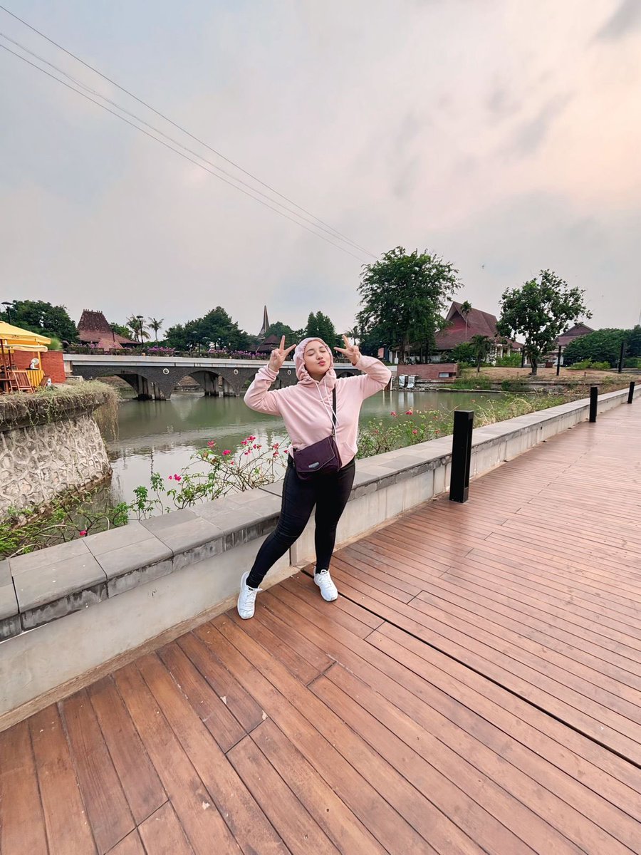 diendiana's tweet image. Afternoon walk at #TMII aka #TamanMiniIndonesiaIndah 🤩🥺😍 #tamanmini #tamanminiindonesia #tamanminiindonesiaindah #afternoonwalk #afternoonrun #nightwalk #nightrun #afternoonjogging #jogging #nightjogging #explorejakarta #exploreindonesia #tamanminijoggingtrack #indonesia