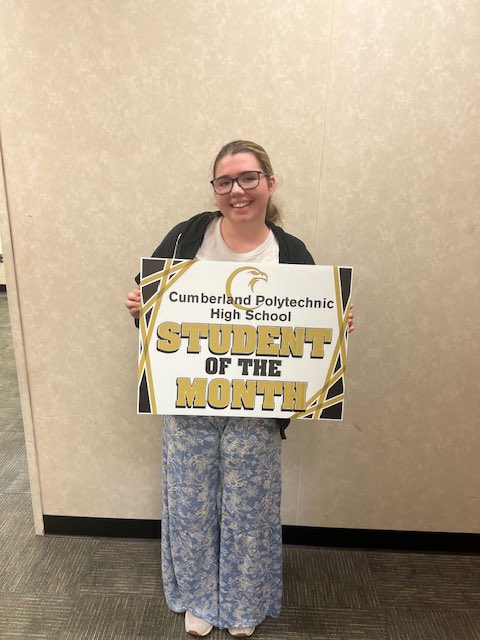 Congratulations to Abby Joy - September Junior of the month and Kensley Johnson- Senior of the Month! #studentleaders 📣🏫😊#cphs