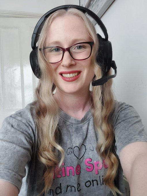 I'm streaming on @Twitch today with a fresh playthrough of #Cyberpunk2077   Come and join me :D https://t<a class="tags" target="_blank" title="On Twitter" href="/?out=eyJ0eXAiOiJKV1QiLCJhbGciOiJIUzUxMiJ9.eyJpYXQiOjE3MjcyNTg0NTgsImlzcyI6InR3cG9ybnN0YXJzLmNvbSIsIm5iZiI6MTcyNzI1ODQ1OCwiZXhwIjoxNzU4Nzk0NDU4LCJyZWRpcmVjdF91cmwiOiJodHRwczovL3R3aXR0ZXIuY29tL1R3aXRjaCJ9.2RwyPSNDpy_4AJfoxCHdadBCIhRdUB2jP1MveEzcPjOnbpwnrD7-vX7ODAFeWsxmlBSCWYn7YJejmjNrpopQWg">@Twitch</a><a href="/tag/cyberpunk"class="tags"><span>#cyberpunk</span></a><a href="/tag/twitch"class="tags"><span>#twitch</span></a><a href="/tag/girlgamers"class="tags"><span>#girlgamers</span></a><a href="/tag/twitchstreamers"class="tags"><span>#twitchstreamers</span></a>