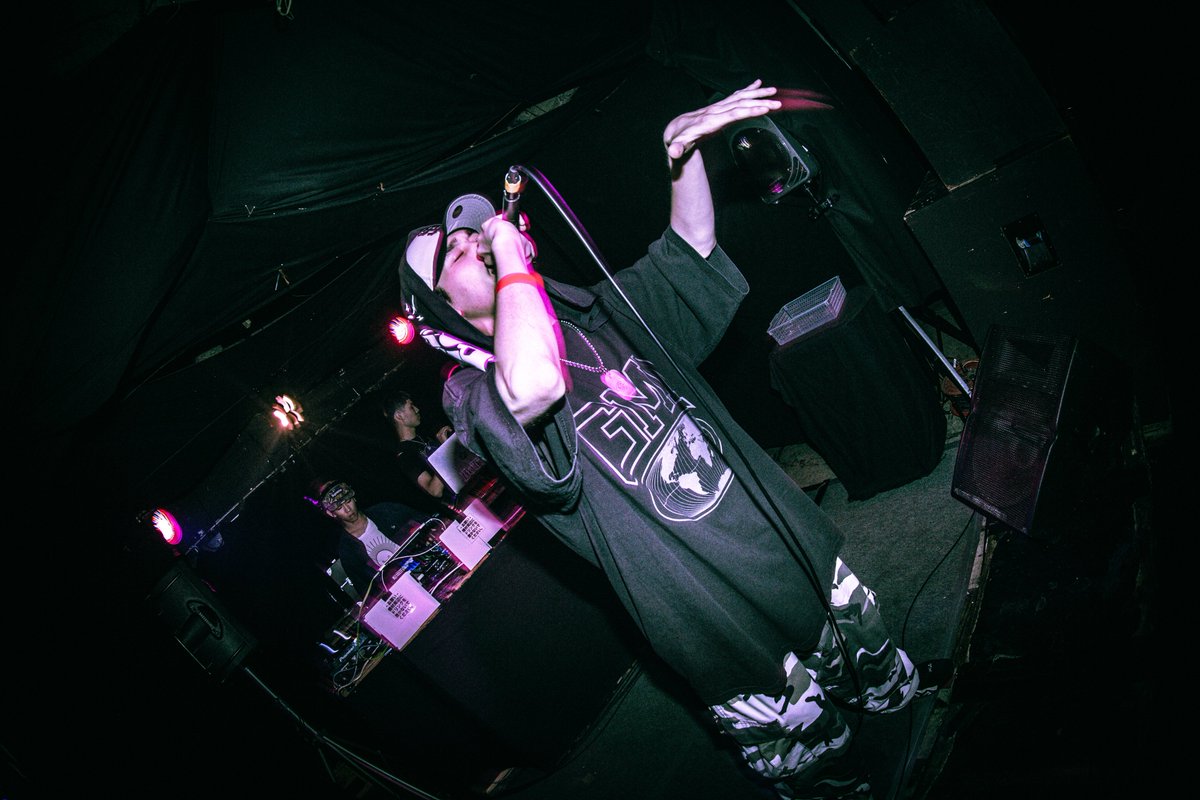 Noir_Wordz_075's tweet photo. 【Live Photo】
童主催"宴vol.2"At.Octave KyotoでのLiveを撮って下さったので投稿させて頂きます。📸by @_annyoi_ THX🙏 https://t.co/8E0BGSaq3F
