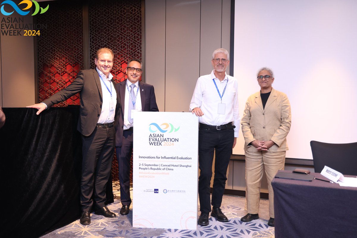 Key takeaways from the #AsianEvaluationWeek session on #GenAIforEval 👇

There is huge potential in the use of AI, #evaluation community has a responsibility not to leave anyone behind.

It’s time to come together and shape AI for timely evaluation without replicating biases.