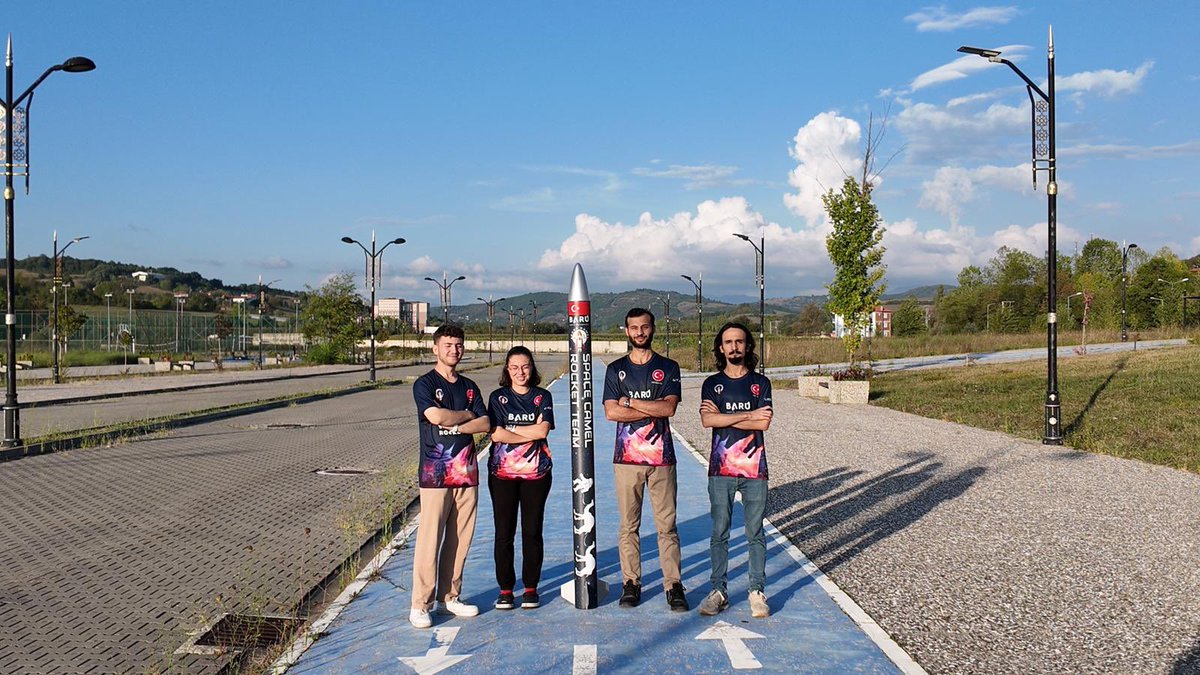 Gençlerimizin gözü yükseklerde 🚀 🚀

#MilliTeknolojiHamlesi’nin geleceği gençlerimiz yarınlarımıza değer katmak için çalışıyor. Hedef önce #TEKNOFEST sonra gökyüzü…

<a href="/baruedutr/">Bartın Üniversitesi</a> <a href="/spacecamelroket/">Space Camel Roket Takımı</a> @Buhukbartinuni <a href="/mfatihkacir/">Mehmet Fatih KACIR</a> <a href="/Selcuk/">Selçuk Bayraktar</a> <a href="/halukgorgun/">Prof. Dr. Haluk Görgün</a> <a href="/T3Vakfi/">TR Teknoloji Takımı</a>