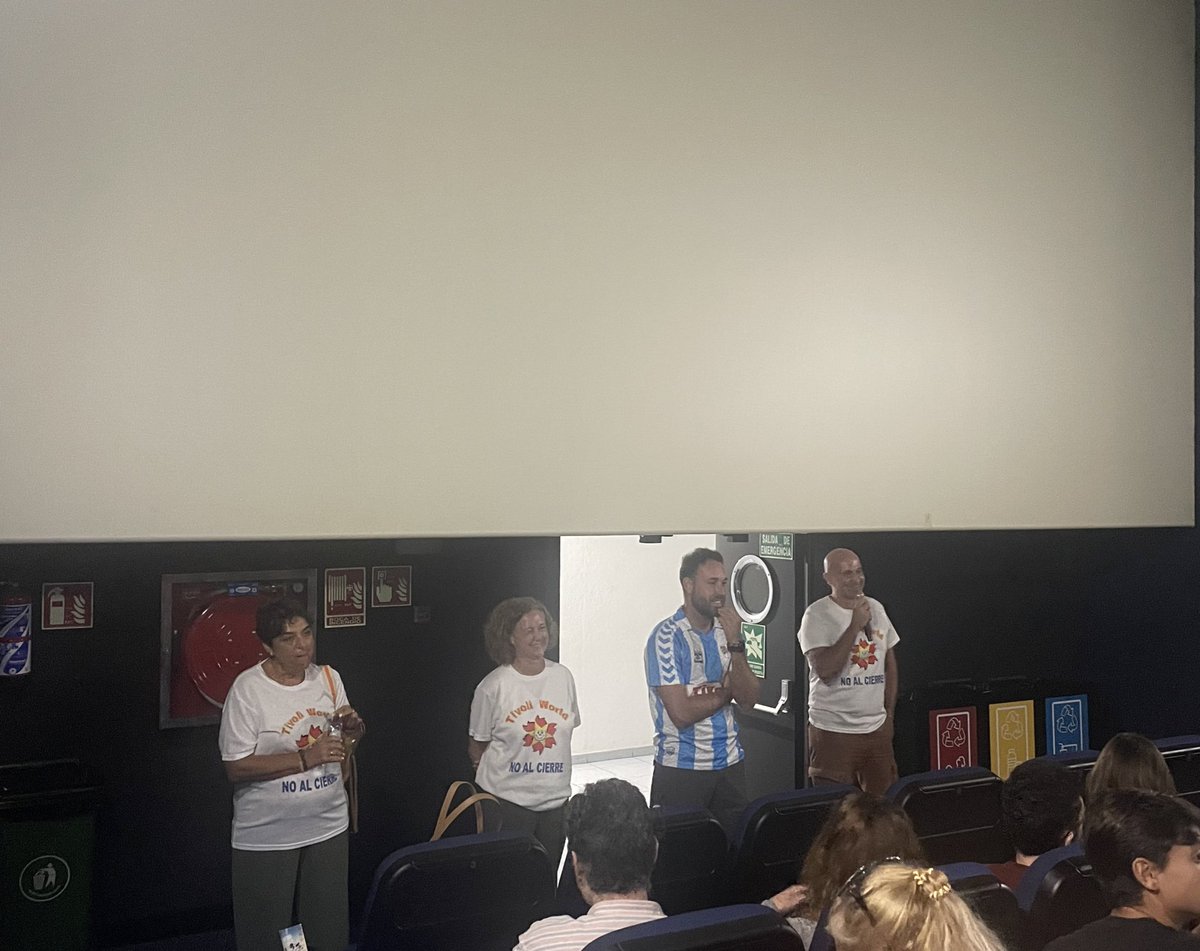 Si pudiera repetir un solo día más la que era mi excursión favorita cada verano, ofrecería ya uno de mis brazos para lucir el “Súper Tivolino”. Esta semana he ido a ver el documental que cuenta la lucha de <a href="/salvemos_tivoli/">SalvemosTivoli</a>. Abro hilo⬇️