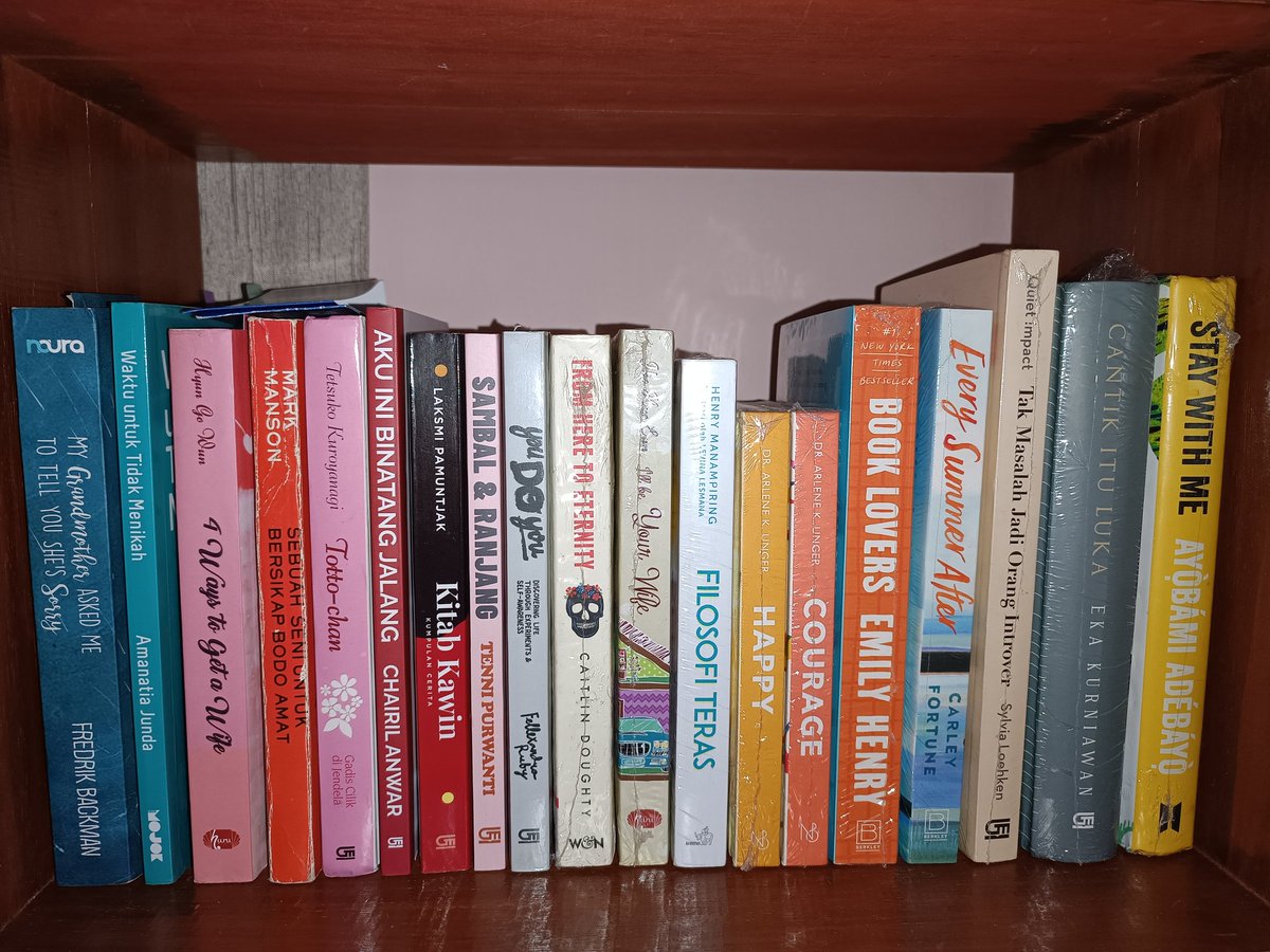 drowshy's tweet image. Please help RT guys✨

Hai hai! Aku mau jual beberapa buku koleksiku ini. Semuanya original ya ada yg sealed dan unsealed. 

📍Pengiriman dari Jogja
📦 Bisa kirim manual atau via shopee

Tags: wts unhaul buku novel original