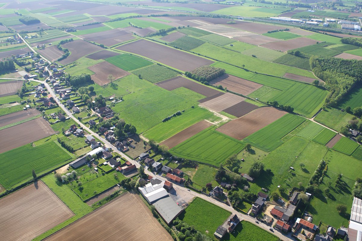 📈 Uit analyse die we maakten van de bouwactiviteit in Vlaanderen van 2019 en tot en met 2024 blijkt dat nog steeds gebouwd wordt buiten de dorps- en stadskernen, en dat na meer dan 10 jaar discussies over de betonstop/bouwshift…

Lees meer details 👇
matexi.be/nl/over-matexi…