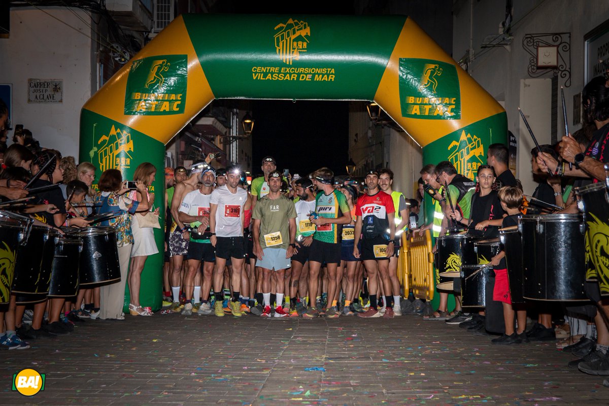 Aquest dissabte, Vilassar de Mar acollirà la 19ª edició de la <a href="/BurriacATAC/">Burriac ATAC!</a>, una cursa de muntanya de referència del calendari català. Al voltant de 770 corredors participaran en dues distàncies (20,5 i 15 quilòmetres), amb l’ascensió al castell de Burriac com a punt àlgid ⛰️ 
👇🏼