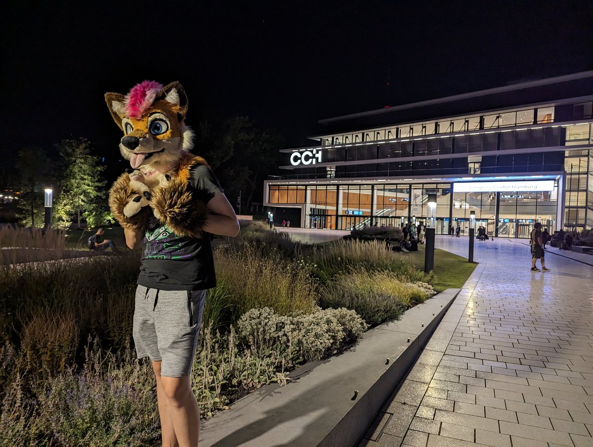 Less than 2 weeks! Who's excited? :3 #EF28
