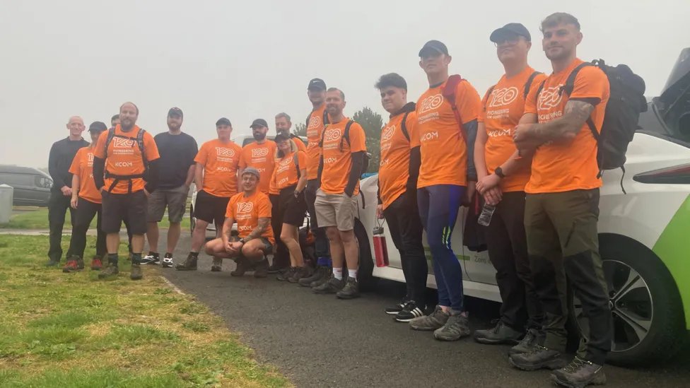 MarkConwayUK's tweet image. A team of hikers are walking 120km (74 miles) to mark the 120th anniversary of a #telecoms service to raise money for three charities: HEY Children’s University, Hull and East Yorkshire Mind, and Age UK Hull &amp;amp; East Yorkshire bbc.co.uk/news/articles/… @BBCNews @KCOMhome #KCOM