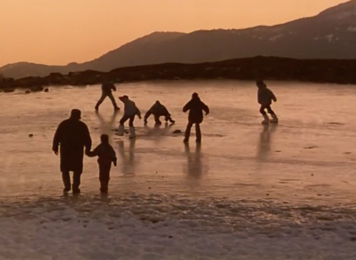 #nw: voci nel tempo

i love when a movie just dumps decades of melancholy on you!! what do i do now though... aaaa