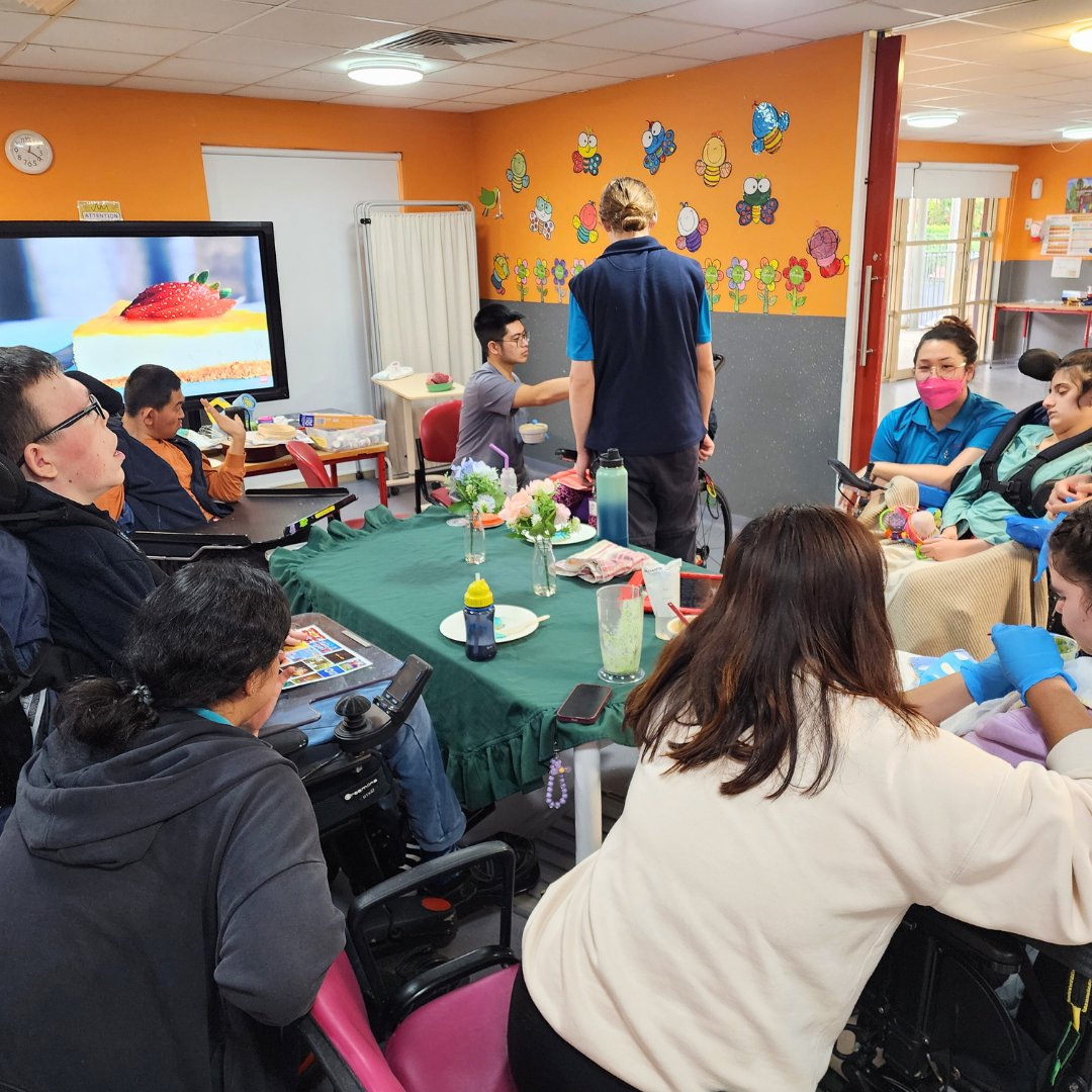 allowahofficial's tweet image. 🍽️ Lunchtime at Allowah is more than just a meal—it&apos;s a time to connect and care for one another. Our kids, each with their own unique needs, come together to share in the joy of communal dining. 🤗

#communaldining