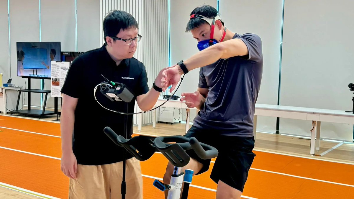 squaresocialm's tweet photo. Descubriendo los secretos de Huawei: así es como sus wearables miden cada paso que das para cuidar tu salud https://t.co/SRGzQ6R25a https://t.co/2b8TUGtMTS
