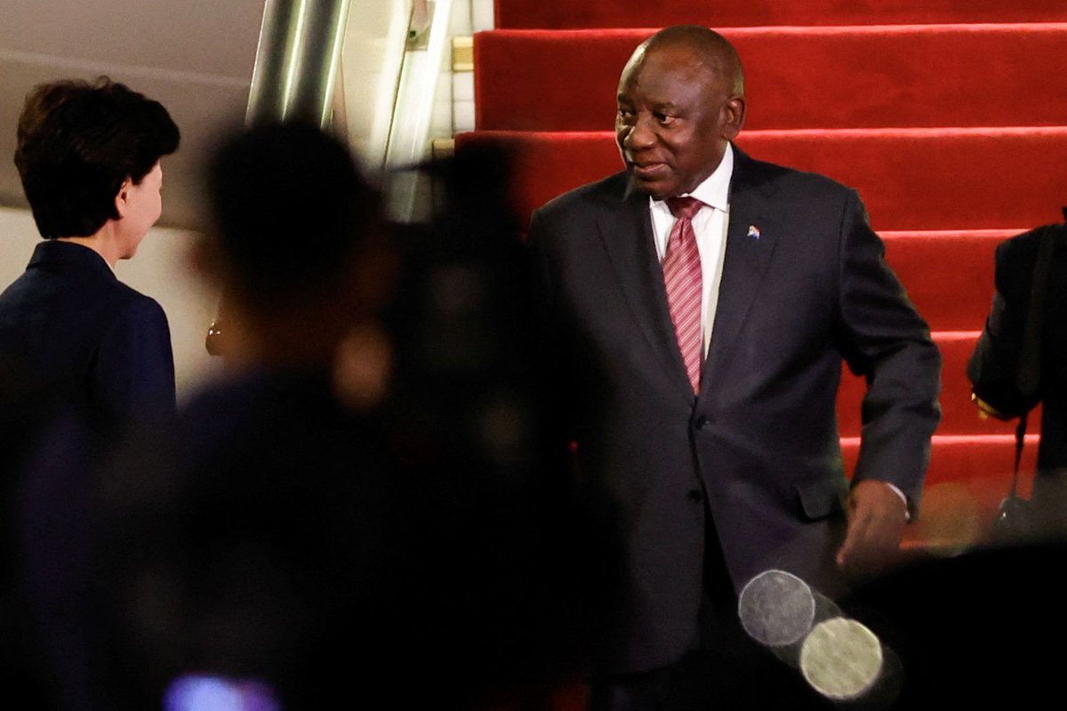 trtafrika's tweet photo. President Cyril Ramaphosa is set to address international investors in Beijing, China today as part of the ongoing China-Africa Co-operation Summit. African leaders at the summit aim to attract more investments to the continent https://t.co/IrjuVJPX1E