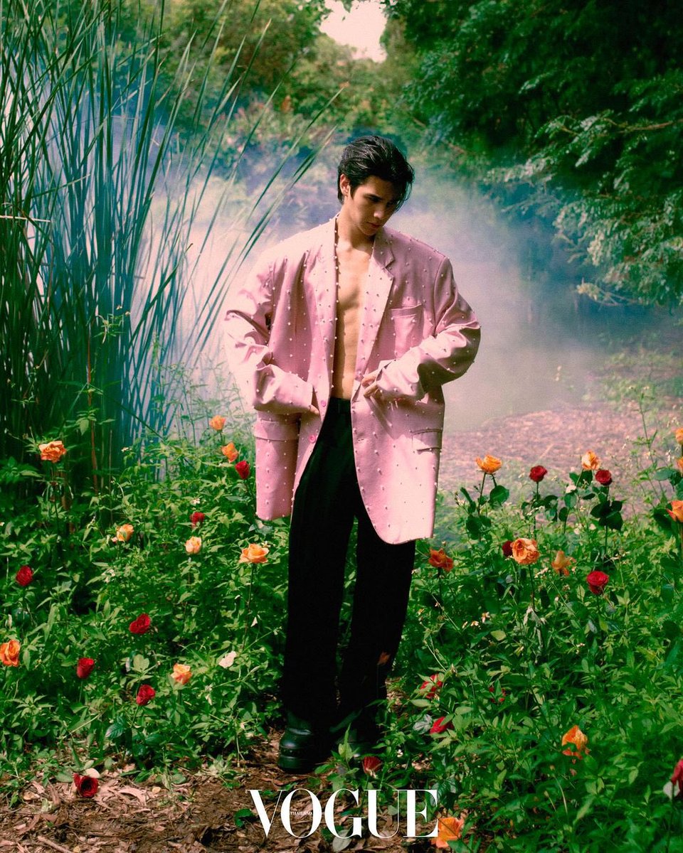JeffSaturTrend_'s tweet image. PostIG Updated  04.09.67

Paradise of Thorn 🥀

[ From — slaleeslalee , slastylingstudio]
ᱸ 𓈒 ꒰ #JeffSatur @jeffsatur ꒱ 🪐 ᱸ 𓈒
