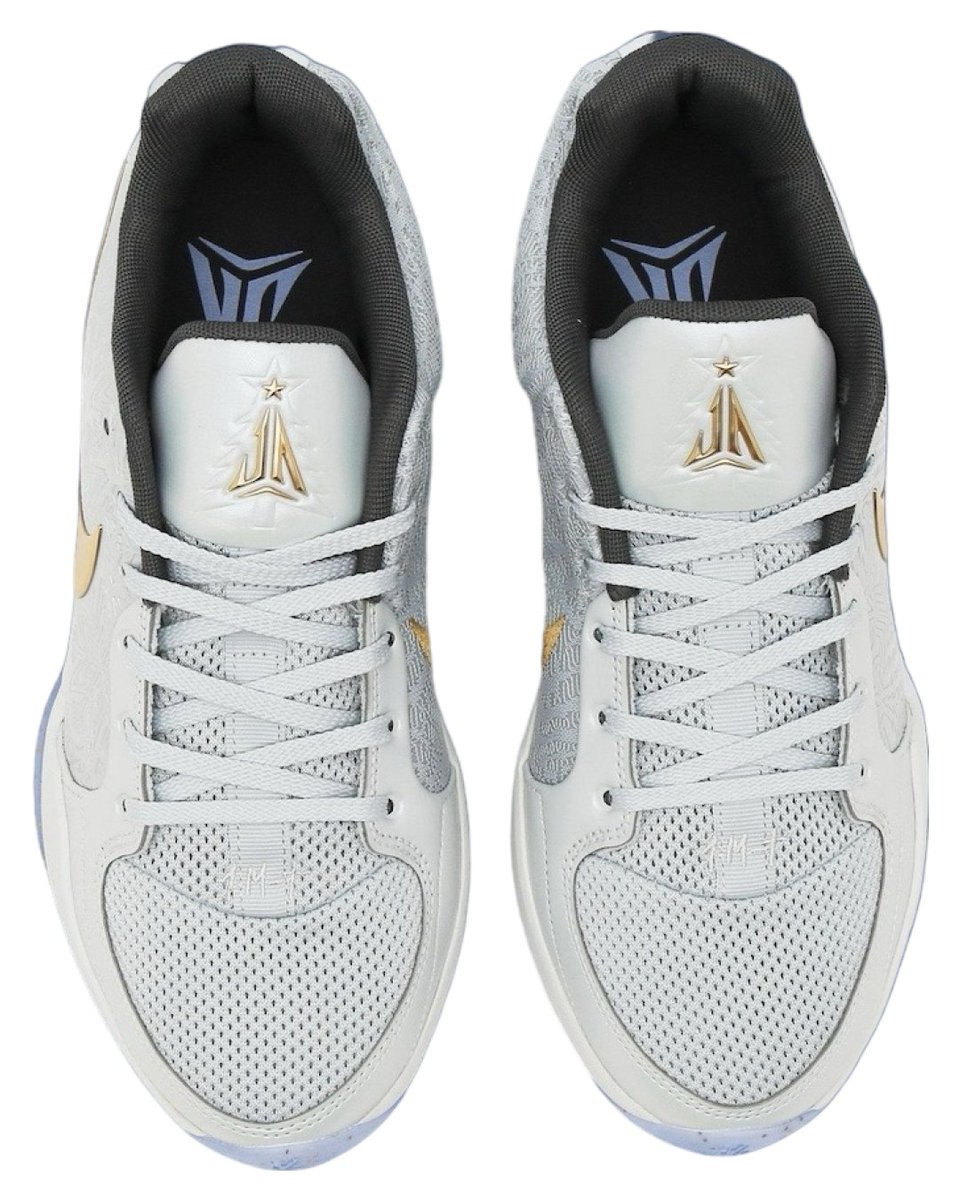 Nike Ja 2 Christmas 𝗖𝗼𝗹𝗼𝗿𝘄𝗮𝘆: Light Silver/Metallic Gold