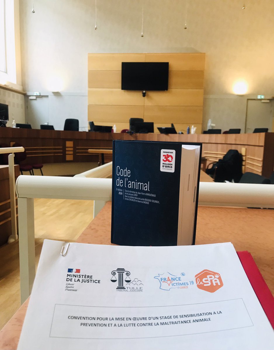 [Communiqué de presse]

🖌 Signature de la convention de mise en œuvre du stage de sensibilisation à la prévention et la lutte contre la maltraitance animale 🐶⚖️🐱 avec <a href="/PR_Brive/">PR_Brive-la-Gaillarde</a> associant  <a href="/SPA_Officiel/">La SPA France</a> et <a href="/19Aravic/">ARAVIC FRANCE VICTIMES 19</a>