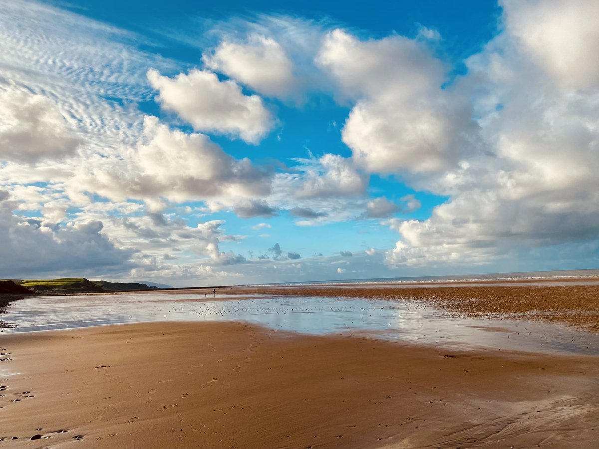 Day two of seeing 12 pianos in West #Cumbria. I do these 2 day trips 4 times a year. The early morning walk on the beach at St Bees is a joy &amp; delight every time, even when the weather isn’t as good as this.