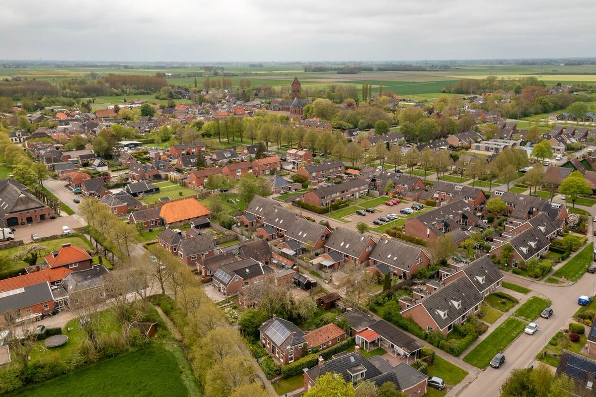 Bewoners in Groningen die vanaf 25 april 2023 een versterkingsbesluit of besluit op norm hebben gekregen, of daar nog op wachten, krijgen 2.500 euro. Ook krijgen huurders vanaf nu dezelfde vergoedingen als huiseigenaars. ➡️rijksoverheid.nl/ministeries/mi…