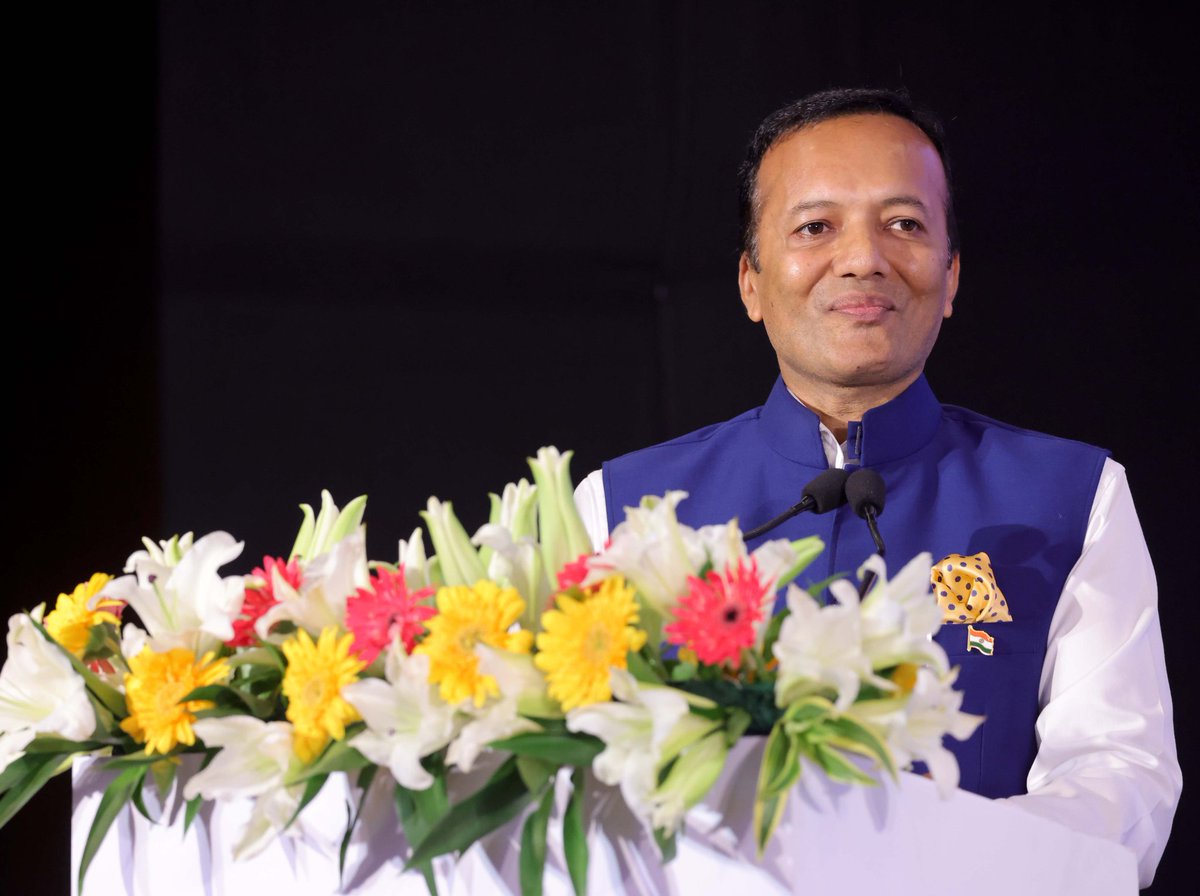 Spent an insightful afternoon at the 5th edition of the ISA Steel Conclave, 2024, engaging with some of the most visionary minds in the industry. The event focused on steel's crucial role in shaping a sustainable future and India's role in this journey. The goal of achieving net