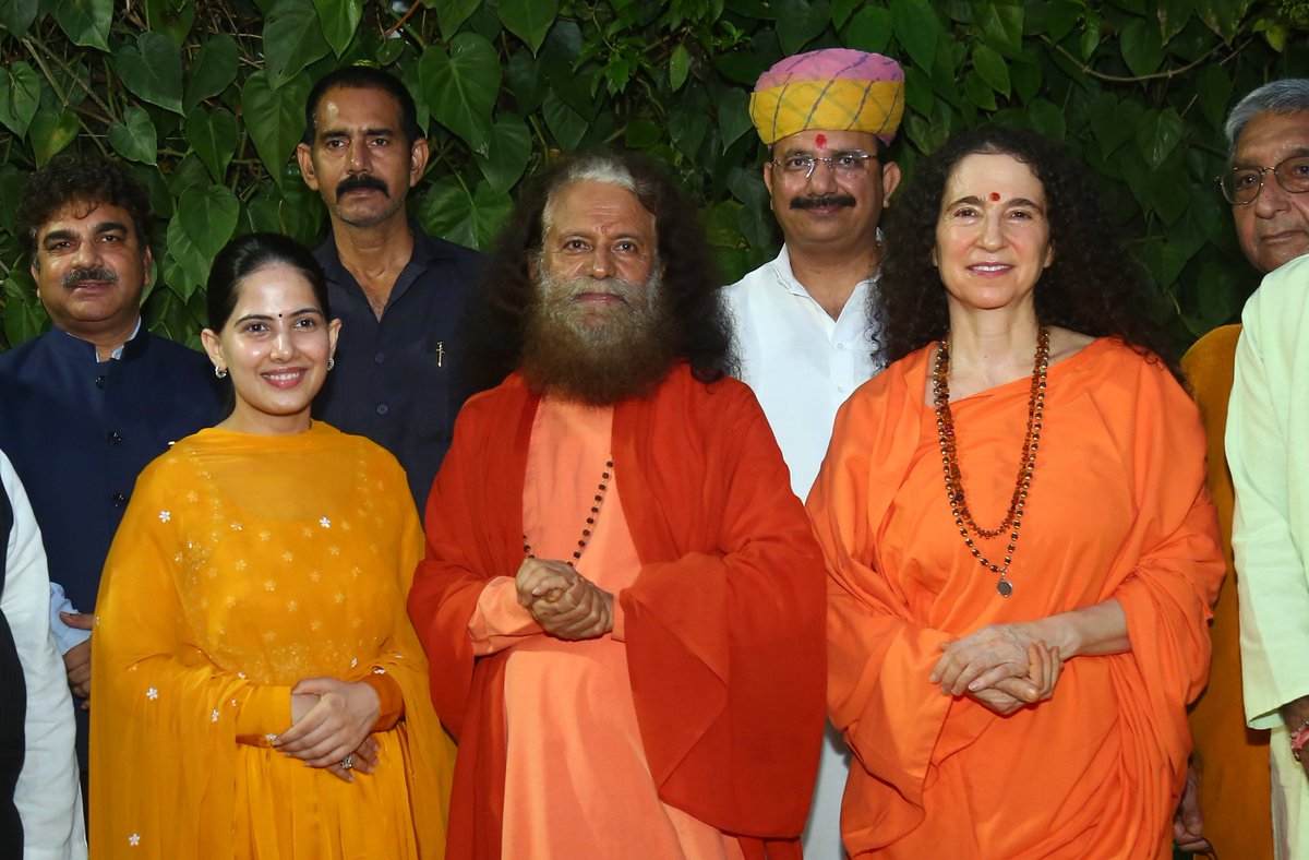 Sadhvi Bhagawati Saraswati (@sadhvibhagawati) on Twitter photo Such a beautiful joy to welcome <a href="/iamjayakishori/">Jaya Kishori</a> Home to <a href="/ParmarthNiketan/">Parmarth Niketan</a> for her inspiring "Nani Bai Ka Mayra" katha program, which so perfectly embodies Nani Bai's unshakeable devotion to Lord Krishna, the power of Divine Grace and the boundless love of Krishna for His devotees. Such a beautiful joy to welcome <a href="/iamjayakishori/">Jaya Kishori</a> Home to <a href="/ParmarthNiketan/">Parmarth Niketan</a> for her inspiring "Nani Bai Ka Mayra" katha program, which so perfectly embodies Nani Bai's unshakeable devotion to Lord Krishna, the power of Divine Grace and the boundless love of Krishna for His devotees.