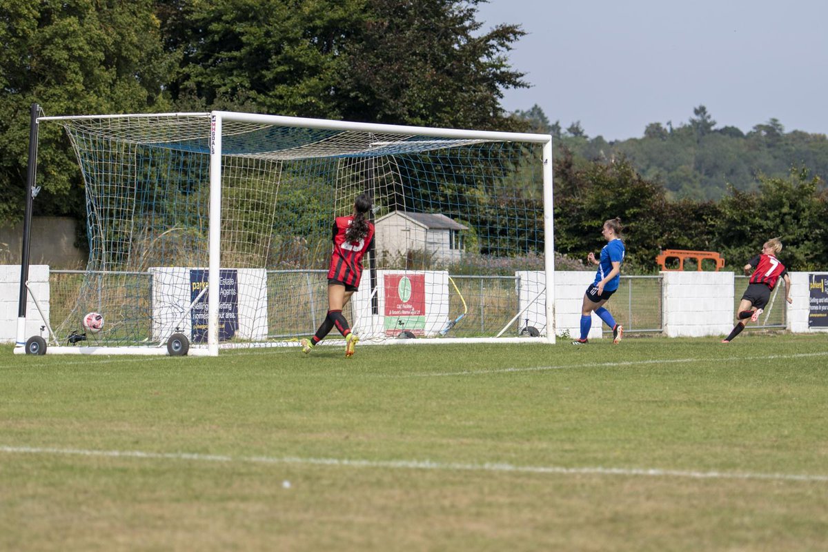 TP Women v Goring - 1st Sept 24

More pictures here: facebook.com/media/set/?van…
