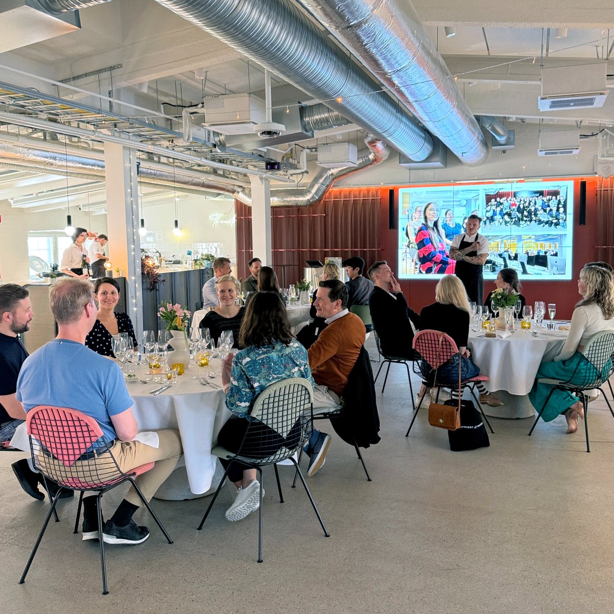 This was a special evening ✨ We had the honor of hosting a dinner for some lovely guests, all remarkable professionals in their own industries. We toured the campus, got to know some students and discussed the future of programming education at #HiveHelsinki