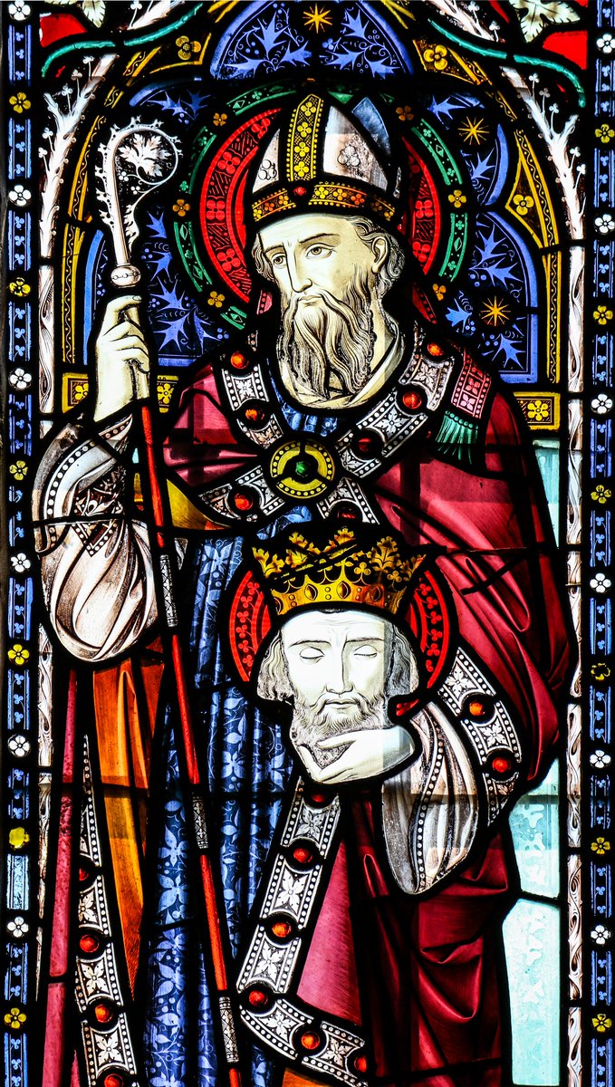 Today, 4 Sept, is the feast of St Cuthbert, bishop of Lindisfarne &amp; missionary, whose body is believed to rest in Durham Cathedral. He is shown holding the head of the martyred king Oswald of Northumbria. This window is in St Augustine's Shrine, Ramsgate 
flic.kr/p/2qecp8Y
