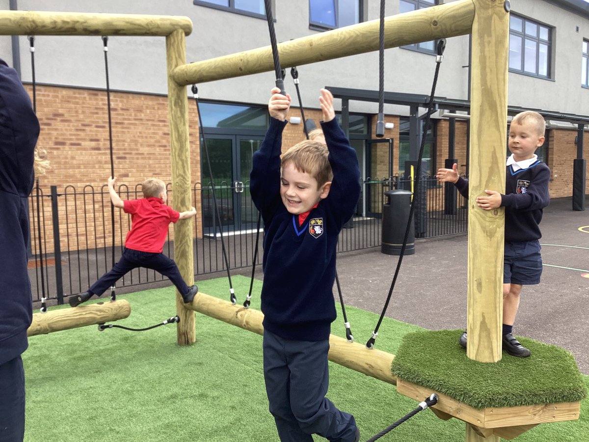 Cowbridge Lower School (Nursery-Y4) tweet media