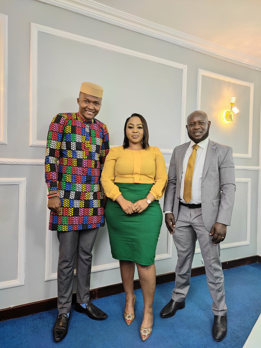 New Day TV (@thetackleke) on Twitter photo We just had a very engaging conversation with <a href="/RexOmolleh/">Hon. Rex Omolleh</a> and <a href="/NgunjiriDK/">Kariuki Wa Ngunjiri</a> on matters Politics of Ethnicity hosted by <a href="/pheonak/">Pheona Kenga™</a>
youtube.com/live/nO80NUhLG… We just had a very engaging conversation with <a href="/RexOmolleh/">Hon. Rex Omolleh</a> and <a href="/NgunjiriDK/">Kariuki Wa Ngunjiri</a> on matters Politics of Ethnicity hosted by <a href="/pheonak/">Pheona Kenga™</a>
youtube.com/live/nO80NUhLG…
