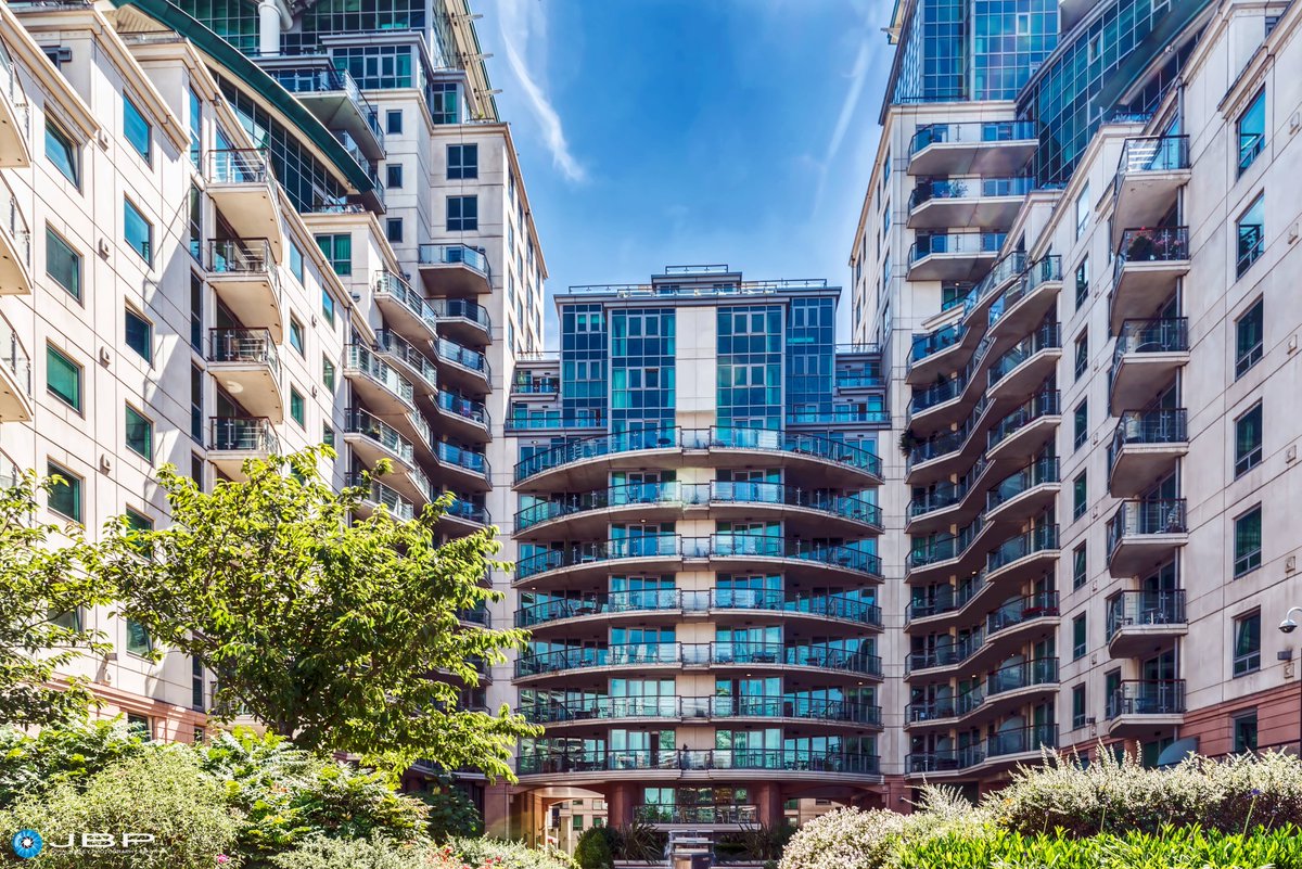 JBPhotos_UK's tweet image. Take your pick...
#WindowsOnWednesday #Embankment #London