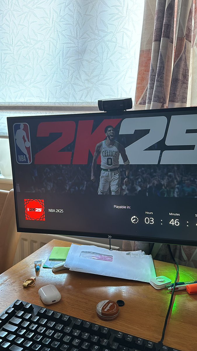 ZanderDaGeneral's tweet image. who’s running with me today?