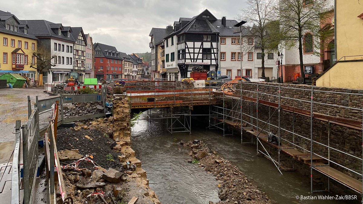 Resilienz für das #baukulturelle Erbe stärken -  <a href="/BMWSB_Bund/">Bundesbauministerium</a> und <a href="/bbsr_bund/">BBSR</a> suchen interessierte Kommunen für einen Praxistest. Zur Risikovorsorge müssen Städte anpassungs- und widerstandsfähiger werden: bbsr.bund.de/BBSR/DE/starts…