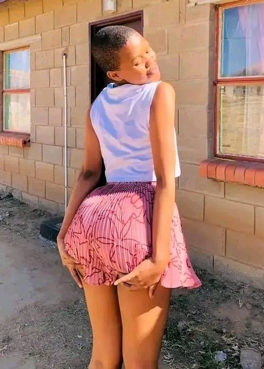 CyancutyTz's tweet photo. Nani anataka huyu ana kidogo 😁 https://t.co/09MsPa1H3A