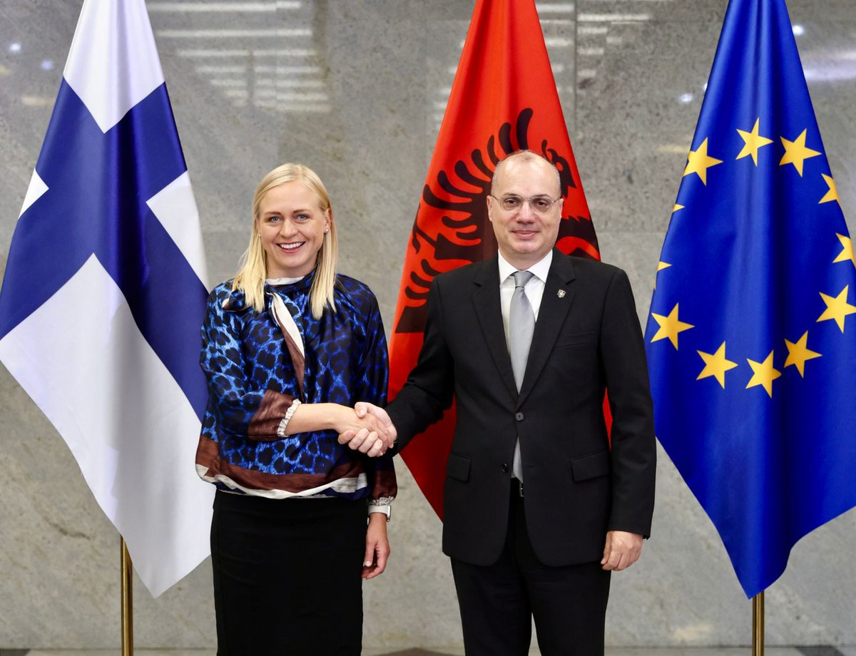 The Minister for Europe and Foreign Affairs, <a href="/IgliHasani/">Igli Hasani</a>, welcomed the Minister of Foreign Affairs of the Republic of Finland, 🇫🇮 <a href="/elinavaltonen/">Elina Valtonen</a>, to Tirana today.

On the agenda: 
📑Bilateral relations;
🇪🇺 EU integration; 
📈 Economic cooperation;
🌍 Stability and security in the