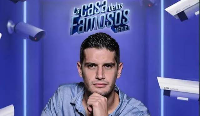 HectorRdzz's tweet photo. Adrián Marcelo se retira de la casa, padreando a toda la casa, haciéndola un caos, y haciendo llorar a todos solamente con factos.

Por donde sea pero con Adrián Marcelo 🤟😎

#adrianmarcelo
#LaCasaDeLosFamosoMexico #LaCasaDeLosFamosoMx2 
#LaCasaDeLosFamososMex2 https://t.co/e8eF8cTtDz