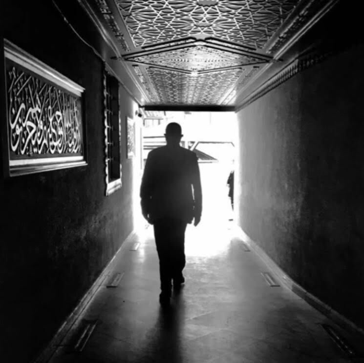 GonulErlerinden's tweet photo. Göçtü Murâdî ansızın yanımızdan
Ebedî silinmeyecek yâdımızdan https://t.co/PrC6IznezZ