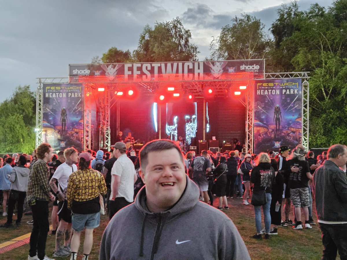 BoltonCares's tweet image. Graham in our Supported Living service rocking out to his favourite songs from bands such as ACDC, Pearl Jam and Metallica at the Festwich rock tribute band festival in Heaton Park. #Makingthingspossible loving life and having the best fun ever ❤️🧡