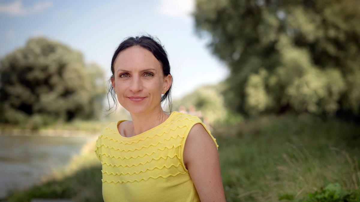 FCB_Hiars's tweet photo. Natalie Buchholz in »Grand-papa«: Tragische Liebe im Grenzgebiet https://t.co/7DuihryEJS https://t.co/hzJfcNRwN9