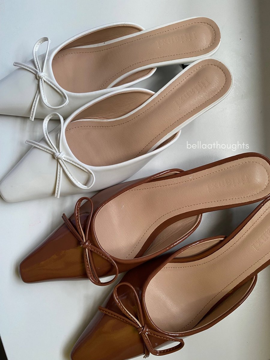 best purchase from shopee this month 🎀
pakai berjam jam berjalan satu mall tak sakit kaki pun sebab sole dia quite thick. heels dia tak tinggi sangat, just nice for me. these two colours lawa gila boleh match with any outfits 🫶🏻✨

sila beli girlsssss worth your money!